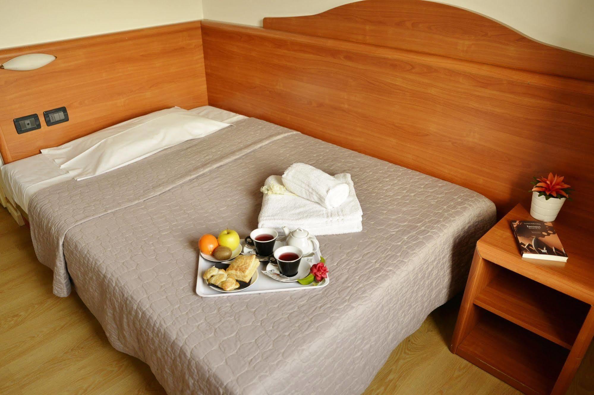 Pove del Grappa Hotel Miramonti Enoteca מראה חיצוני תמונה